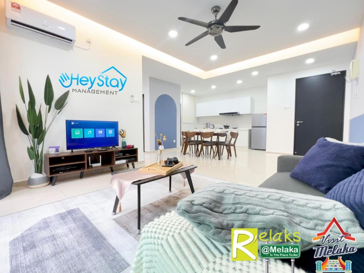 Novo 8 Residence Bachang By Heystay Management Kampong Tambak Экстерьер фото