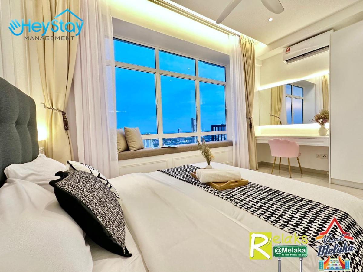 Novo 8 Residence Bachang By Heystay Management Kampong Tambak Экстерьер фото