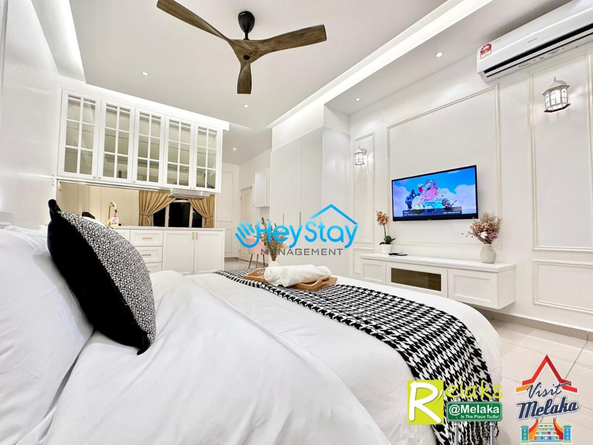 Novo 8 Residence Bachang By Heystay Management Kampong Tambak Экстерьер фото