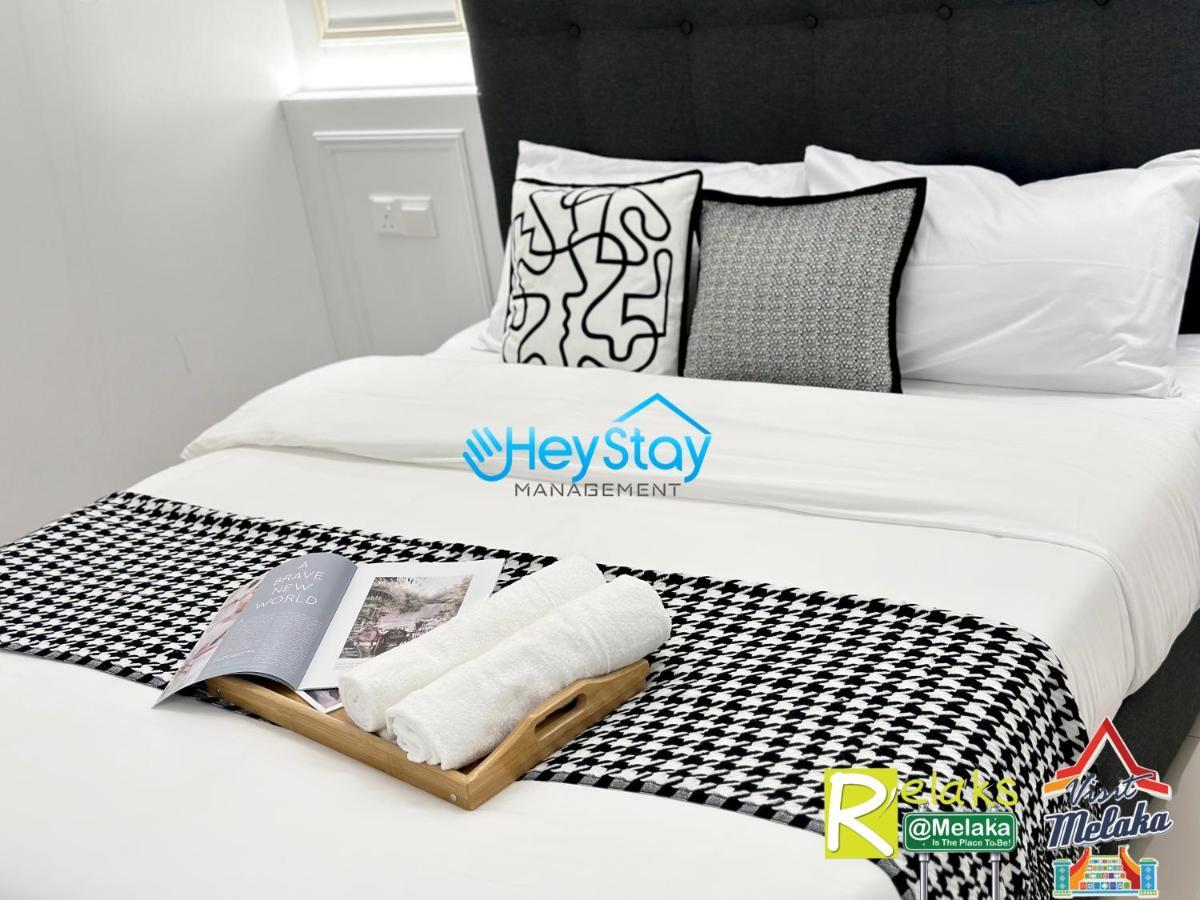 Novo 8 Residence Bachang By Heystay Management Kampong Tambak Экстерьер фото